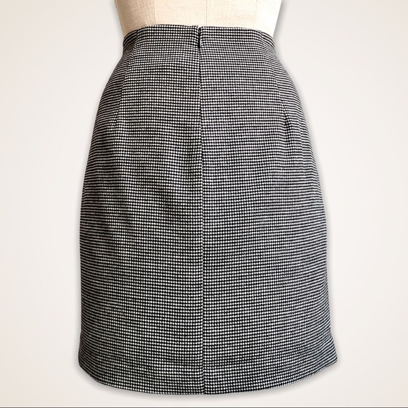 Club Monaco houndstooth skirt - Picture 5 of 6